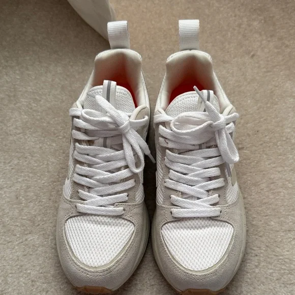 Veja Women's White and Gray Sneakers - Picture 2 of 4